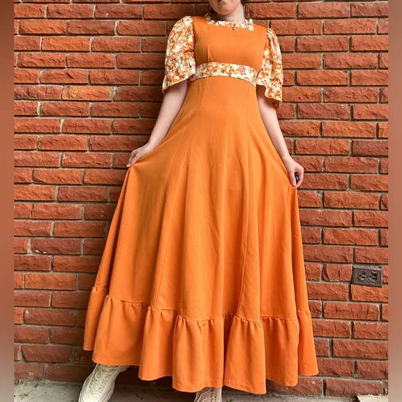 Handmade vintage cottagecore gown - Picture 9 of 15